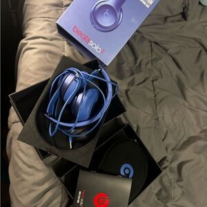 Beats by Dre Solo2 Over-Ear Headphones - Blue